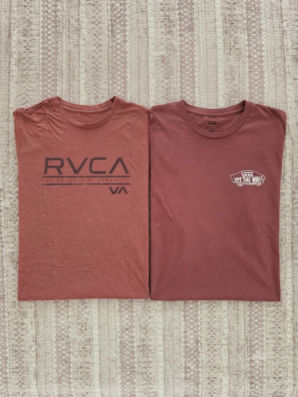 Bundle of 2 Graphic T-Shirts - RVCA & Vans Casual Tees - Size Large